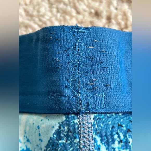 Youth Nike Pro Dri-Fit YL Capri Active Leggings Blue Abstract - Picture 5 of 6